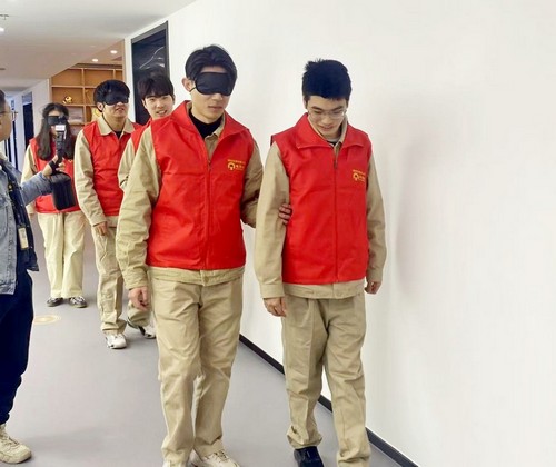 a93949b360f661fe91497b6d635f7128.jpg a93949b360f661fe91497b6d635f7128.jpg